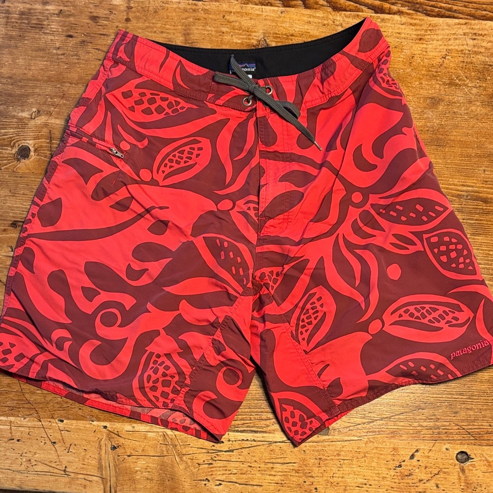Patagonia Wavefarer Patterned Board Shorts
